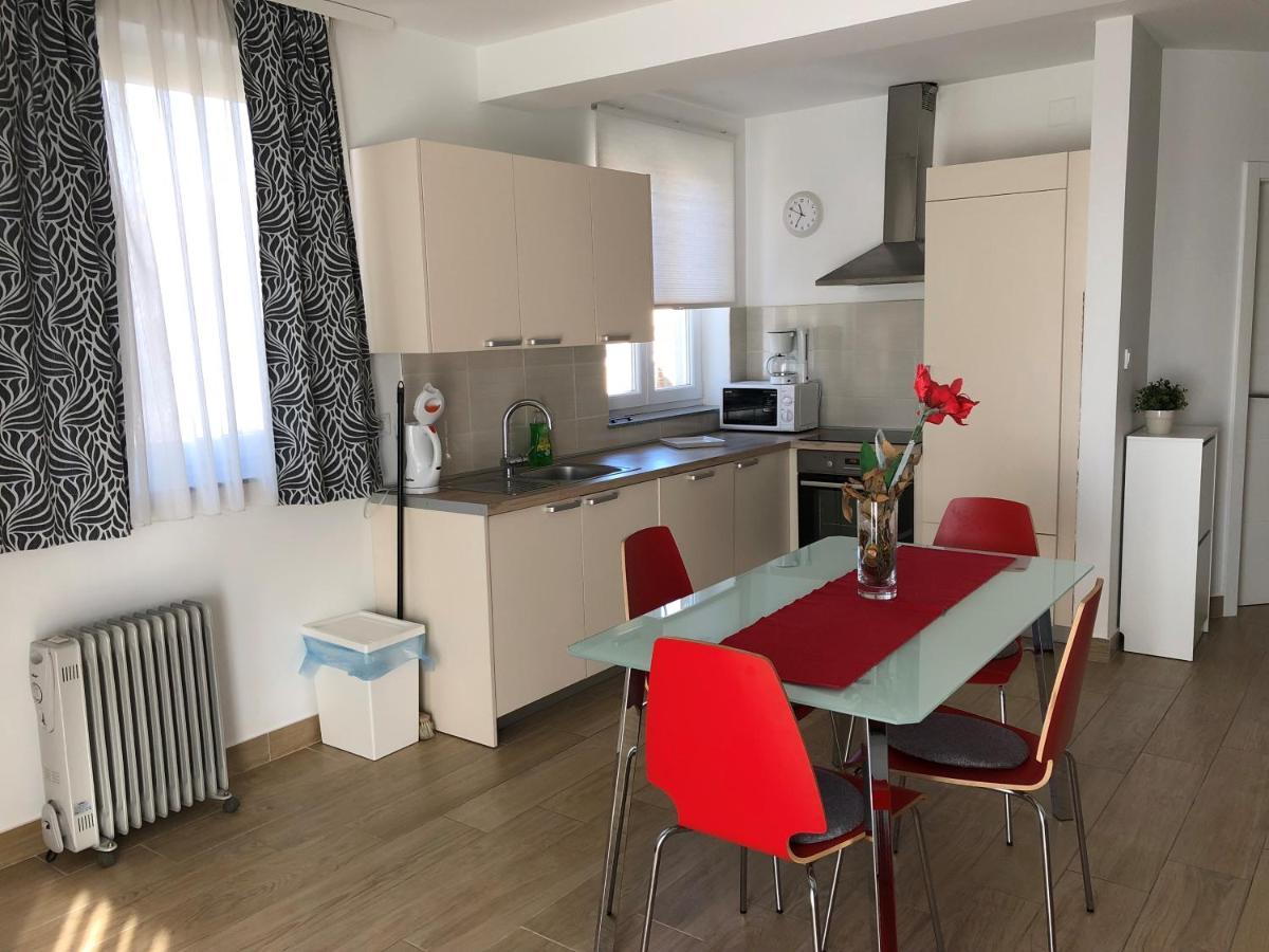 Apartmani I Sobe Ivancic1 诺维·维诺多尔斯基 外观 照片